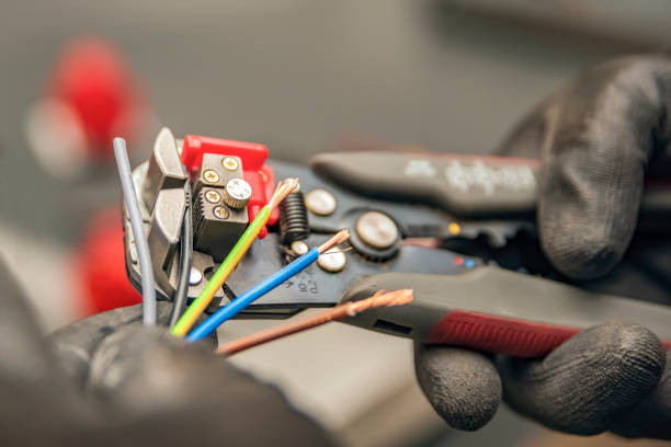 Best 24-Hour Electrician  in Charlotte, TX